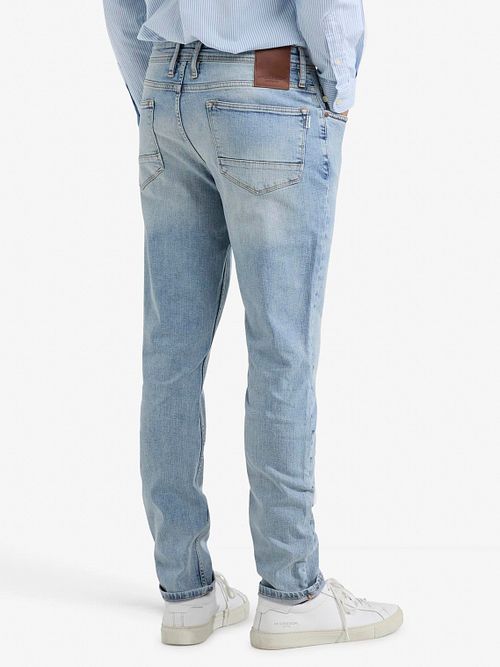 Model / Achterkant