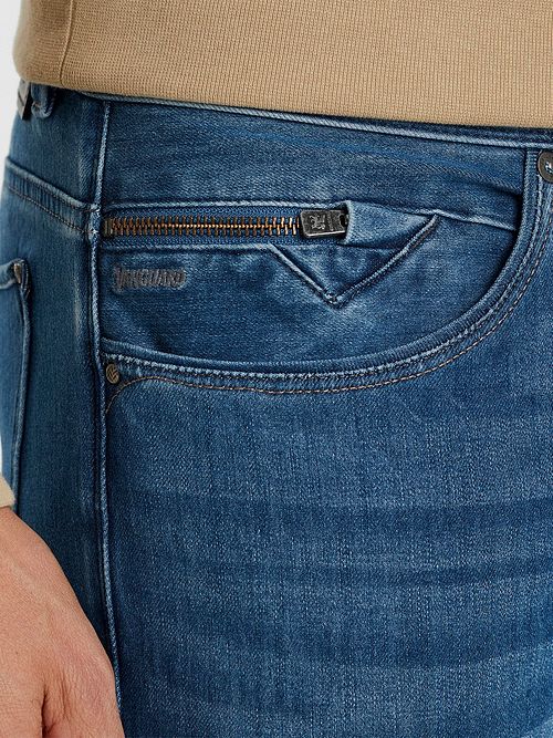 Model / Detail