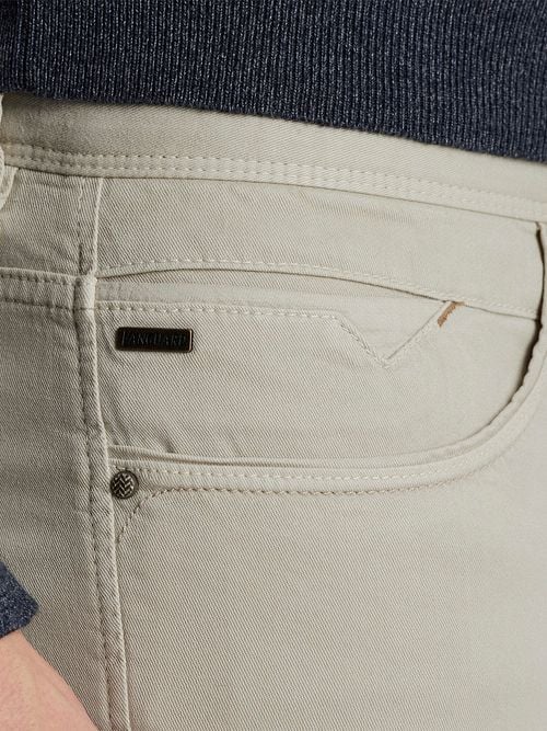 Model / Detail