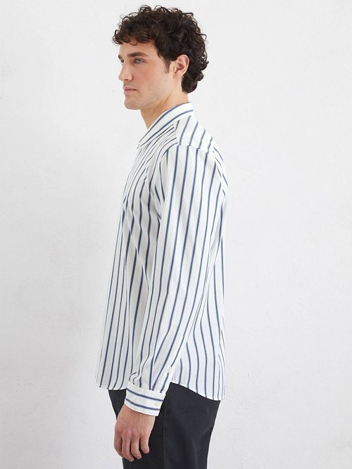 Model / Zijkant