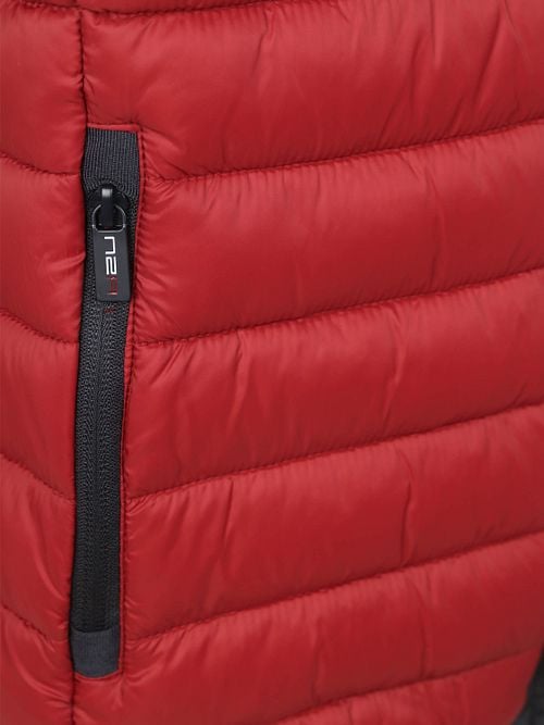 NZA Bodywarmer Hooded Puffer Cherry Red Product / Detail