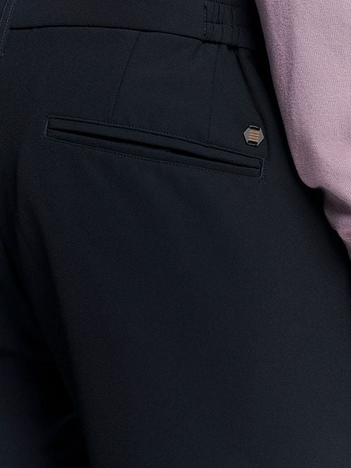 No Excess Chino 4-Way Stretch Sedoc Navy Model / Detail