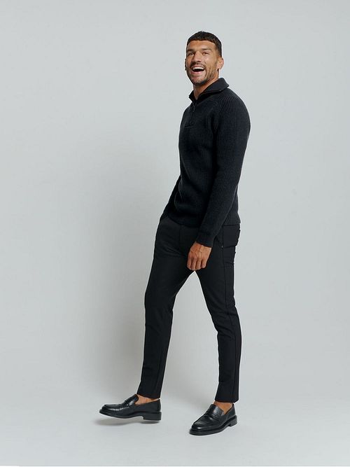 No Excess Half Zip Pullover Two Coloured Melange Black Model / Zijkant