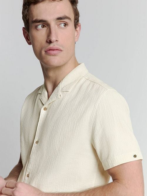 No Excess Short Sleeve Hemd Struktur Ecru Model / Voorkant