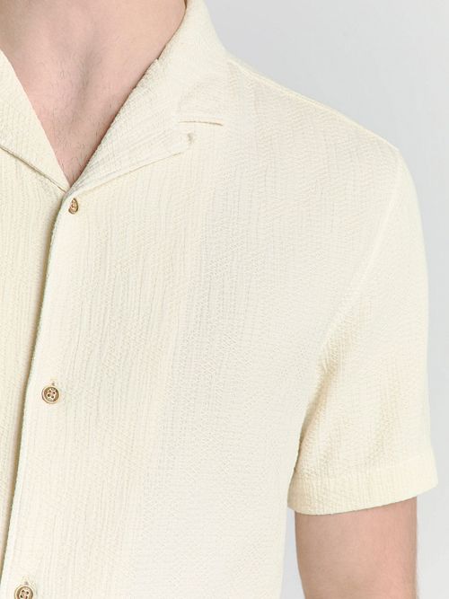 No Excess Short Sleeve Hemd Struktur Ecru Model / Detail