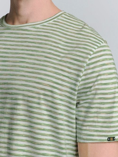 No Excess Stripes T-Shirt Green Model / Detail