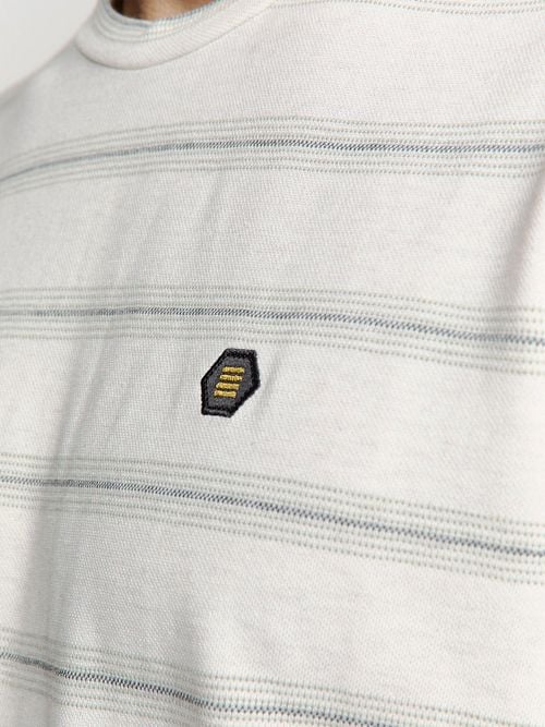 No-Excess T-Shirt Crewneck Jacquard Stripes Ecru Model / Detail