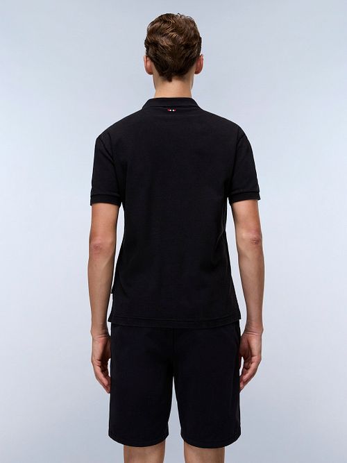 Napapijri Polo Elbas Schwarz Model / Achterkant