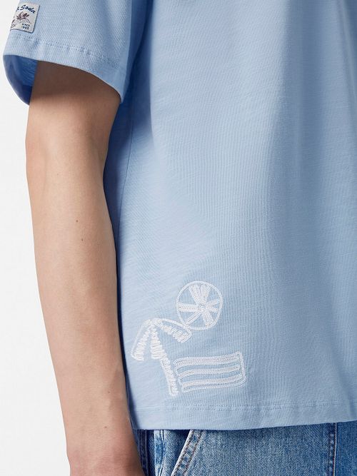 Scotch And Soda Slub Embroidery T-shirt Blue Model / Detail