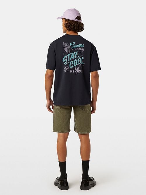 Scotch & Soda T-Shirt Artwork Black Model / Achterkant