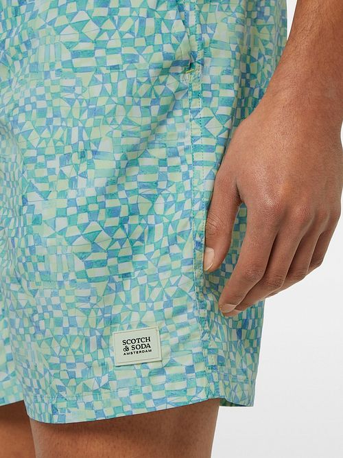 Scotch & Soda Badeshorts Grün Model / Detail