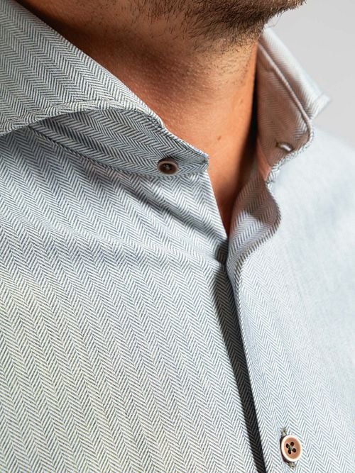 Suitable Herringbone Shirt Green Model / Detail