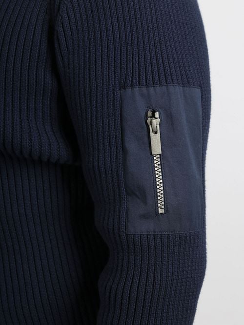 Suitable Mou Pullover Navy Model / Detail