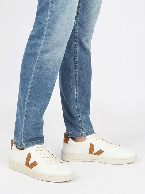 UC0703151-White with Camel