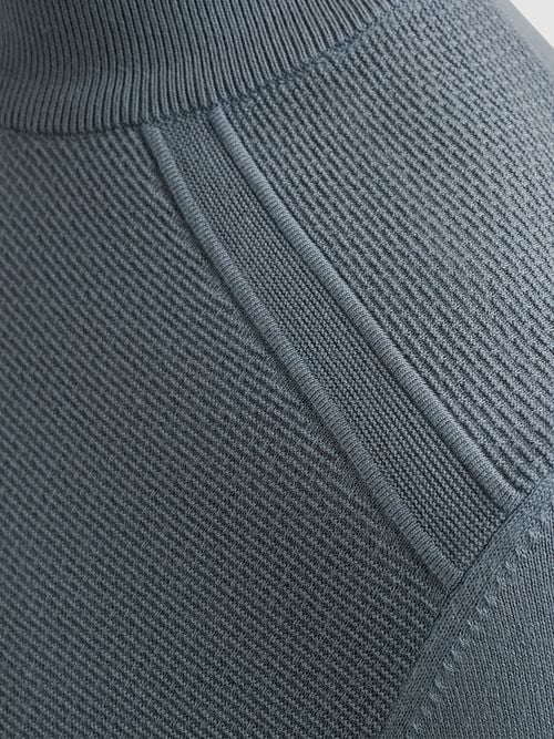 Vanguard Knitted Pullover Blue Product / Detail