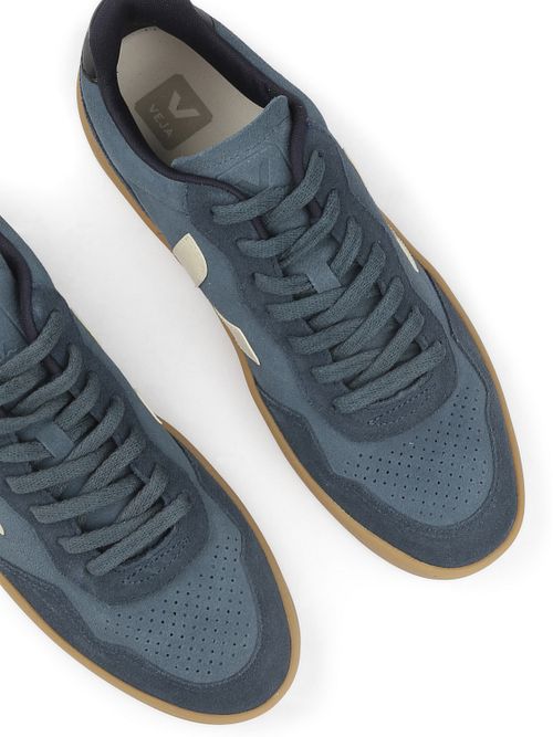 Veja Sneakers V-90 Suede Blue Product / Detail