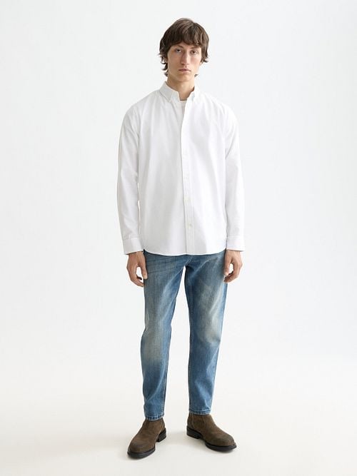 Scotch and Soda Core Oxford Hemd Weiß Model / Voorkant