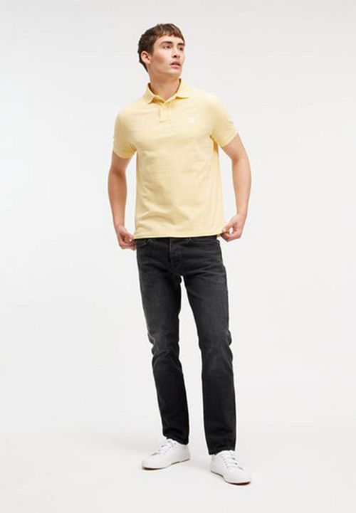 King Essentials The Rene Poloshirt Gelb Model / Voorkant