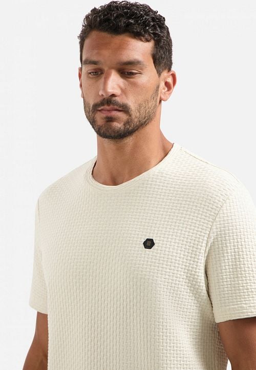 No-Excess T-Shirt Jacquard Ecru Model / Detail