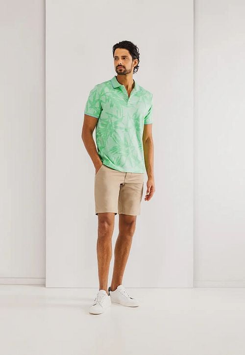 State of Art Poloshirt Faded Leaf Green Model / Voorkant