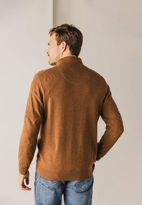 State Of Art Pull Half Zip Hazelnut Marron Model / Achterkant