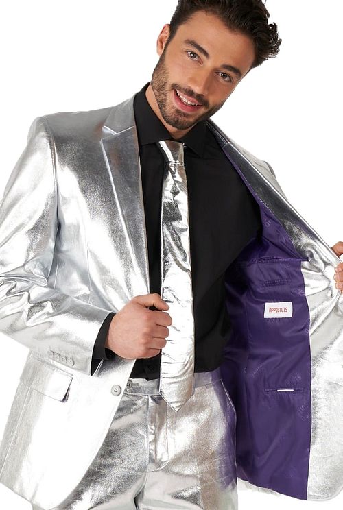 OppoSuits Shiny Silver Suit Model / Detail