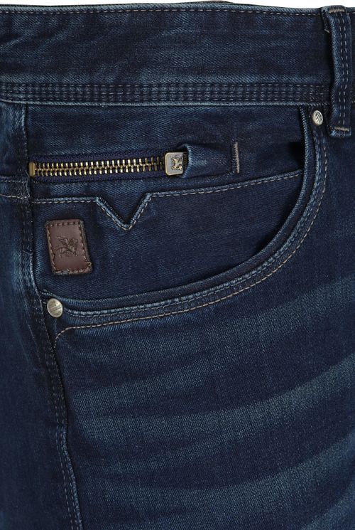Product / Detail