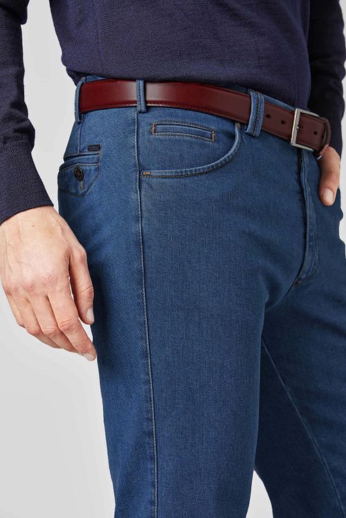 Model / Detail