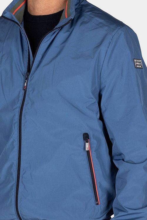 NZA Veste Forrest Bleu Model / Detail