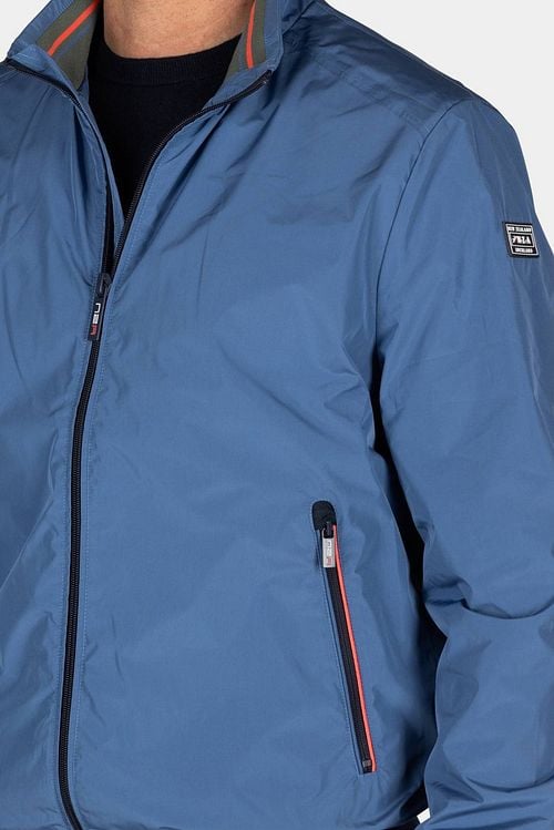 NZA Forrest Jacket Blue Model / Detail