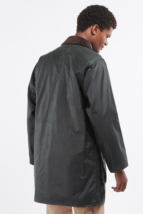 Barbour Border Wax Jacket Green Model / Achterkant