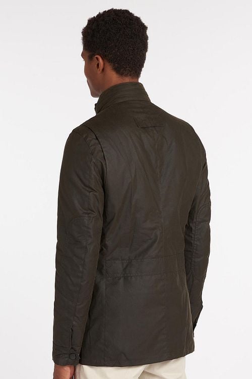 Barbour Wax Jacket Corbridge Olive Model / Achterkant