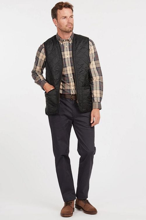 Barbour Doublure Polar Quilt Noir Model / Voorkant