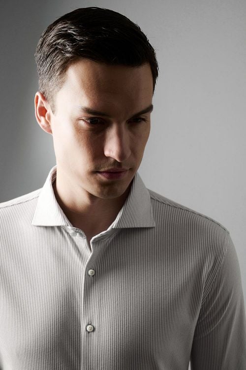 Desoto Essential Shirt Hai Piqué Stripes Beige Model / Voorkant