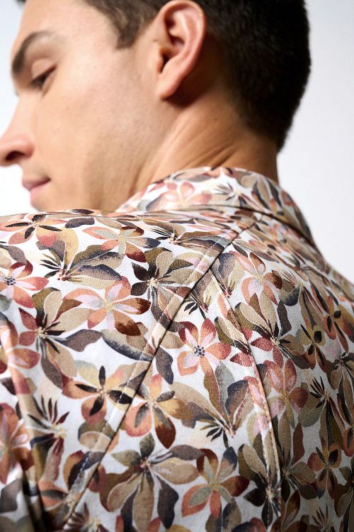 Desoto Short Sleeve Jersey Shirt Print Beige Model / Zijkant
