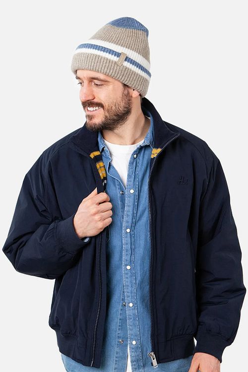 Barts Edrien Beanie Beige Model / Zijkant