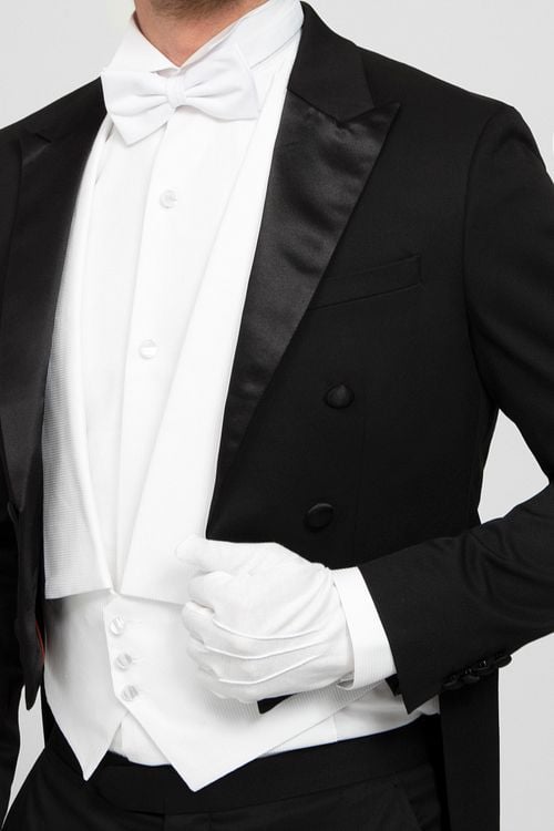Tailcoat Budapest Stretch Model / Voorkant with Emiel