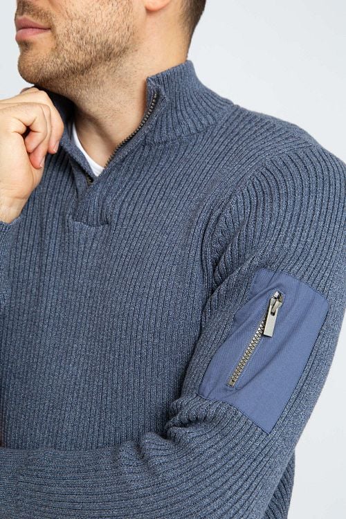 Suitable Mou Half Zip Pullover Blue Model / Zijkant