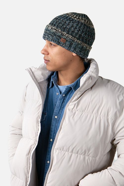 Barts Akotan Beanie Blue Model / Voorkant