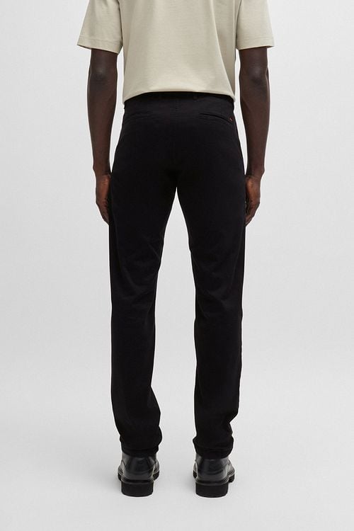 BOSS Chino Slim Black Model / Achterkant