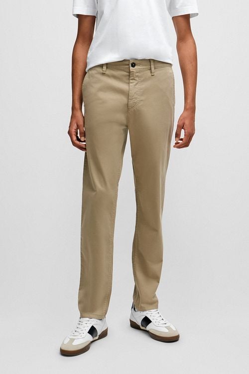 BOSS Satin Chino Beige Model / Voorkant