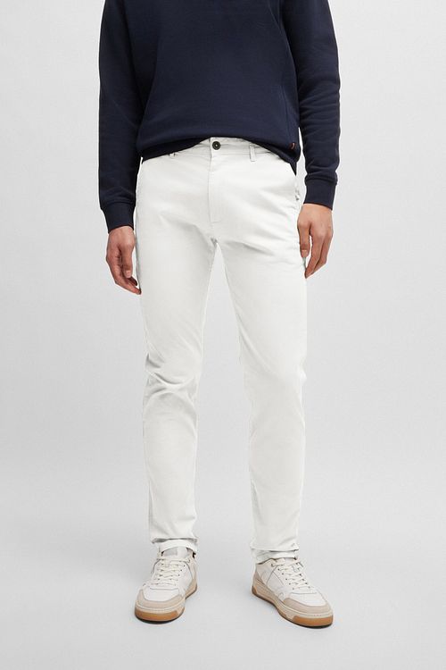 BOSS Satin Chino White Model / Voorkant