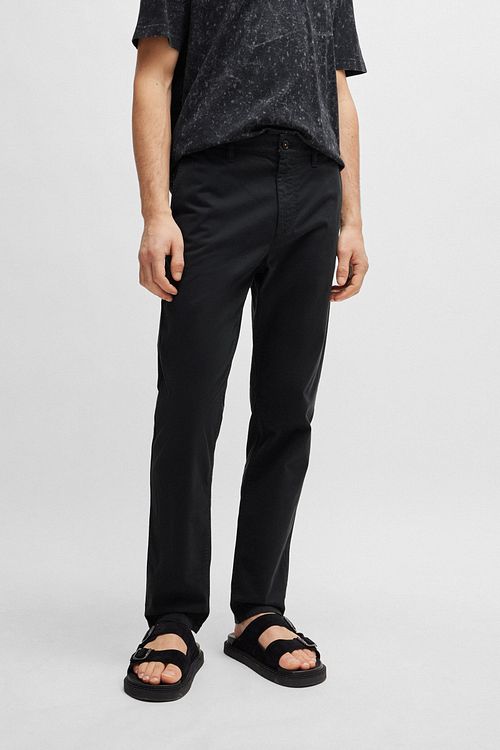 BOSS Satin Chino Black Model / Voorkant
