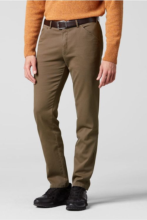 Meyer Chicago Chino Braun Model / Voorkant
