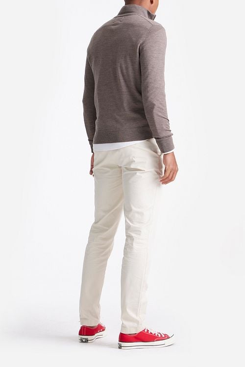 King Essentials The Michael Half Zip Pull Merino Braun Model / Achterkant