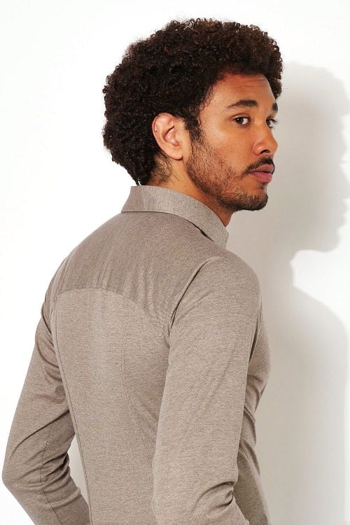 Desoto Shirt Non Iron Modern Kent Light Brown Model / Detail