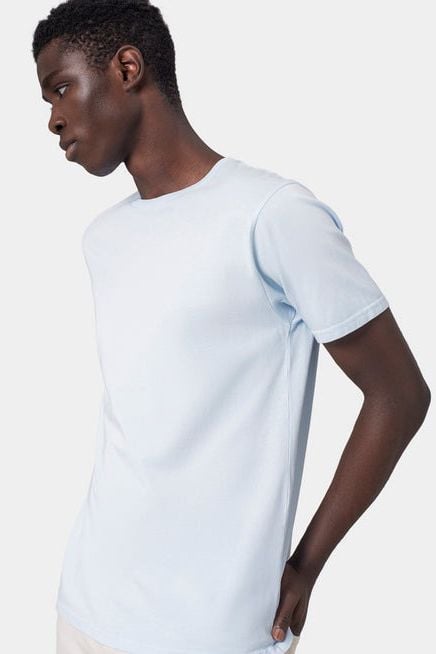 Colorful Standard T-shirt Polar Blue Model / Detail