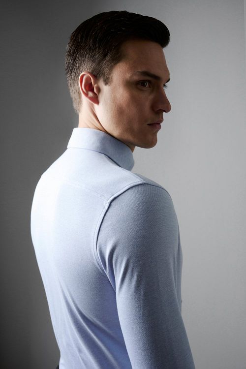 Desoto Essential Shirt Hai Piqué Light Blue Model / Detail