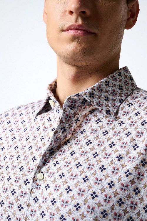 Desoto Short Sleeve Jersey Shirt Print Beige Model / Detail