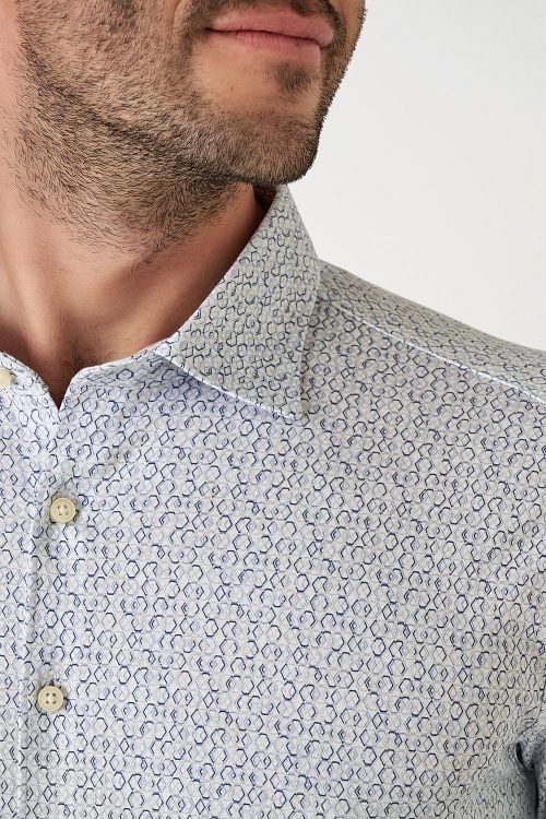 Desoto Shirt Timeless Elegance Print Blue Model / Detail